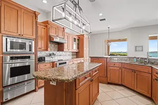 102 12th Ave E, Palmetto, FL 34221 - Photo 12