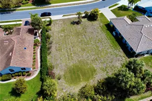 565 Park Estates Square, Venice, FL 34293 - Photo 4