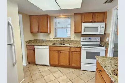 105 Base Avenue E, Venice, FL 34285 - Photo 12