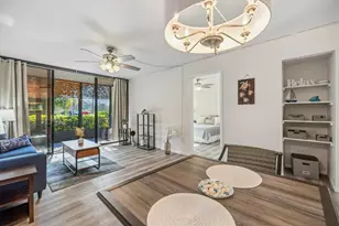 612 Bird Bay Dr S, Venice, FL 34285 - Photo 4