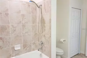 20354 Lagente Cir, Venice, FL 34293 - Photo 6