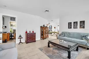 2796 Forest Pkwy S, Largo, FL 33771 - Photo 10