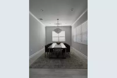 18817 Valleta Avenue, Venice, FL 34293 - Photo 2