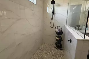 18817 Valleta Ave, Venice, FL 34293 - Photo 12