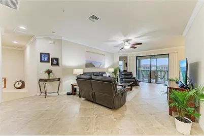20221 Ragazza Circle #202, Venice, FL 34293 - Photo 8