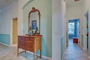 4310 Manfield Dr, Venice, FL 34293 - Photo 6
