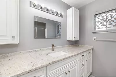 3136 Gulf Gate Drive, Sarasota, FL 34231 - Photo 22