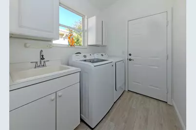 404 Pinewood Lake Drive, Venice, FL 34285 - Photo 24