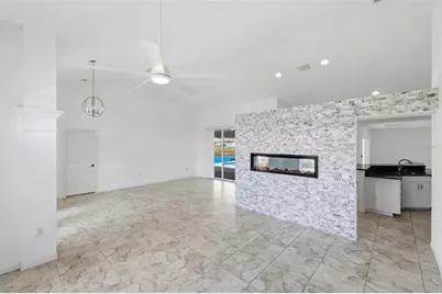 605 Rotonda Cir, Rotonda West, FL 33947 - Photo 20