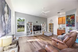 1223 Whitney Dr, Venice, FL 34292 - Photo 14