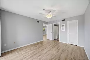 104 Capri Isles Blvd, Venice, FL 34292 - Photo 24