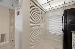 918 Wexford Blvd, Venice, FL 34293 - Photo 14