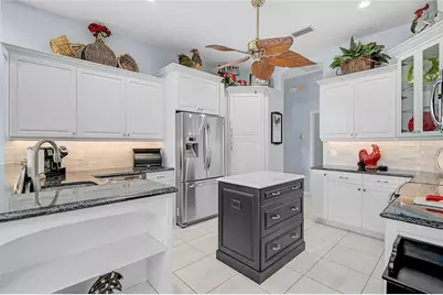 5019 Bella Terra Drive, Venice, FL 34293 - Photo 12