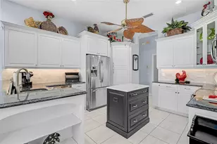 5019 Bella Terra Dr, Venice, FL 34293 - Photo 12