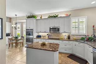 11034 Barnsley Dr, Venice, FL 34293 - Photo 18