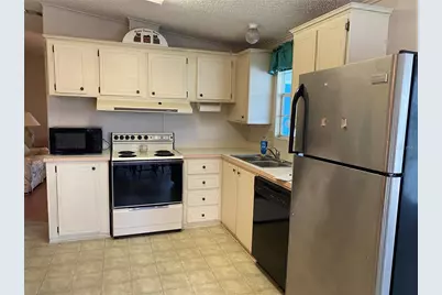 701 Riverview Circle, North Port, FL 34287 - Photo 4