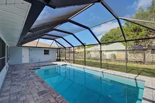 1337 Whispering Ln, Venice, FL 34285 - Photo 8