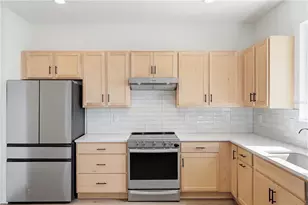 9395 Sandy Bluffs Circle, Parrish, FL 34219 - Photo 14