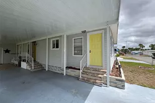 413 Cervina Dr N, Venice, FL 34285 - Photo 4