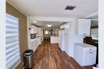 413 Cervina Drive N, Venice, FL 34285 - Photo 12