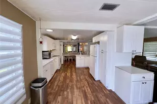 413 Cervina Dr N, Venice, FL 34285 - Photo 12