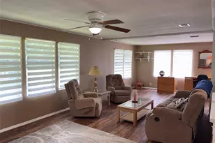 413 Cervina Dr N, Venice, FL 34285 - Photo 16