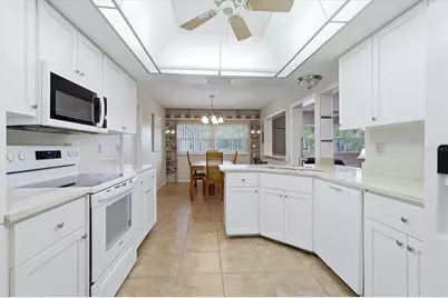 5361 San Juan Drive, Sarasota, FL 34235 - Photo 12