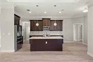 1056 Tampa Rd, Venice, FL 34293 - Photo 8