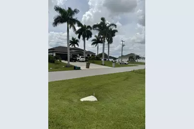 26 NW 8th Place, Cape Coral, FL 33993 - Photo 2
