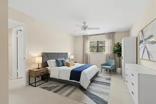 2756 Clubhouse Dr, Sarasota, FL 34232 - Photo 10