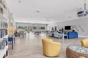 2756 Clubhouse Dr, Sarasota, FL 34232 - Photo 34