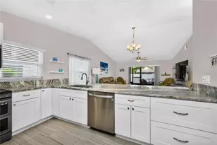 1711 Curry Trail, Nokomis, FL 34275 - Photo 2