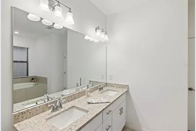 19729 Fishhawk Trail, Venice, FL 34293 - Photo 32