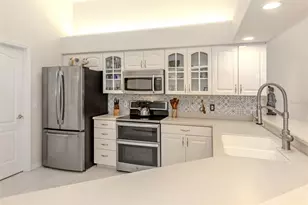 2381 Sonoma Dr W, Nokomis, FL 34275 - Photo 8