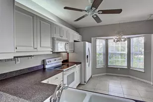 902 Addington Ct, Venice, FL 34293 - Photo 16