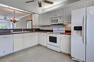 902 Addington Ct, Venice, FL 34293 - Photo 14