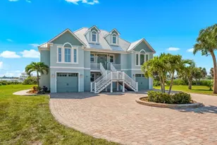 1600 New Point Comfort Rd, Englewood, FL 34223 - Photo 2