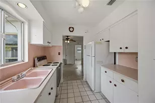 309 Base Ave E, Venice, FL 34285 - Photo 16