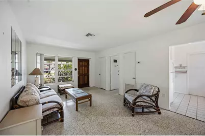 309 Base Avenue E, Venice, FL 34285 - Photo 10