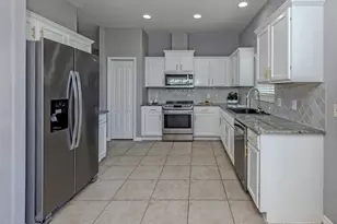 2175 Chenille Ct, Venice, FL 34292 - Photo 4