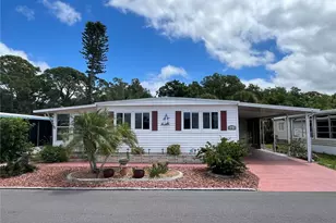 785 Cervina Dr N, Venice, FL 34285 - Photo 2