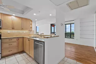 627 Alhambra Rd, Venice, FL 34285 - Photo 12