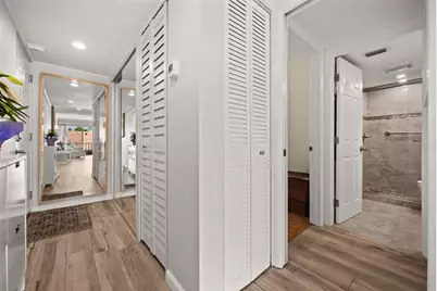 2763 Woodgate Lane #301, Sarasota, FL 34231 - Photo 16