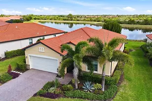 10474 Medjool Dr, Venice, FL 34293 - Photo 2