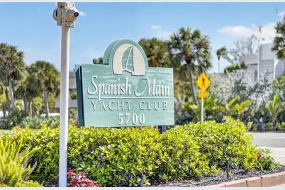 509 Spanish Drive N, Longboat Key, FL 34228 - Photo 2