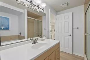 5868 Denison Dr, Venice, FL 34293 - Photo 22