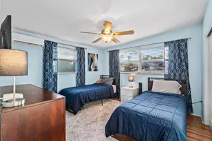 1328 Jamaica Rd, Venice, FL 34293 - Photo 18