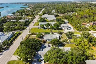 624 Bayshore Rd, Nokomis, FL 34275 - Photo 66