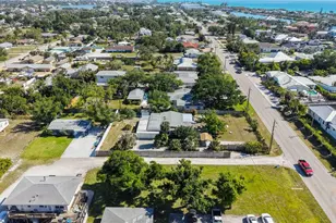 624 Bayshore Rd, Nokomis, FL 34275 - Photo 62