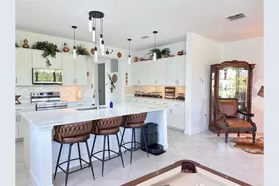 8608 Saint Kitts Circle, Englewood, FL 34224 - Photo 4